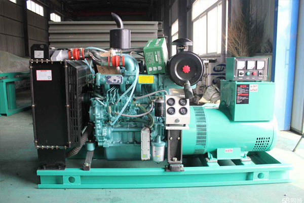 巴音郭楞如何判断机油是否需要更换？