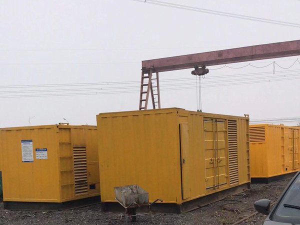 巴音郭楞100kw柴油发电机组每小时油耗？