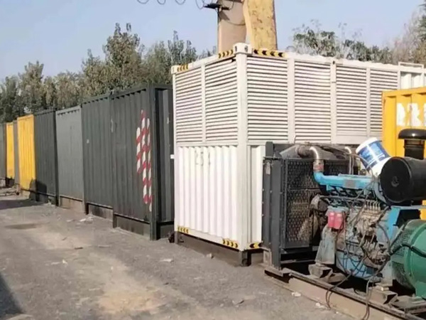 巴音郭楞200KW柴油发电机机组每小时油耗是多少？